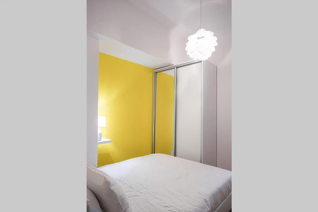 Yellow Geranium Apartment เทสซาโลนิกิ ภายนอก รูปภาพ